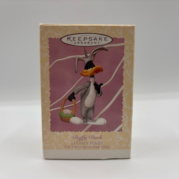 Hallmark Keepsake Ornament 1996 Easter Collection- Daffy Duck Looney Tunes - Picture 9 of 12